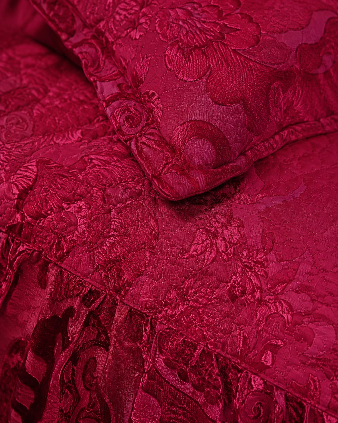 14 Piece Palashe Frilled Bedding Set
