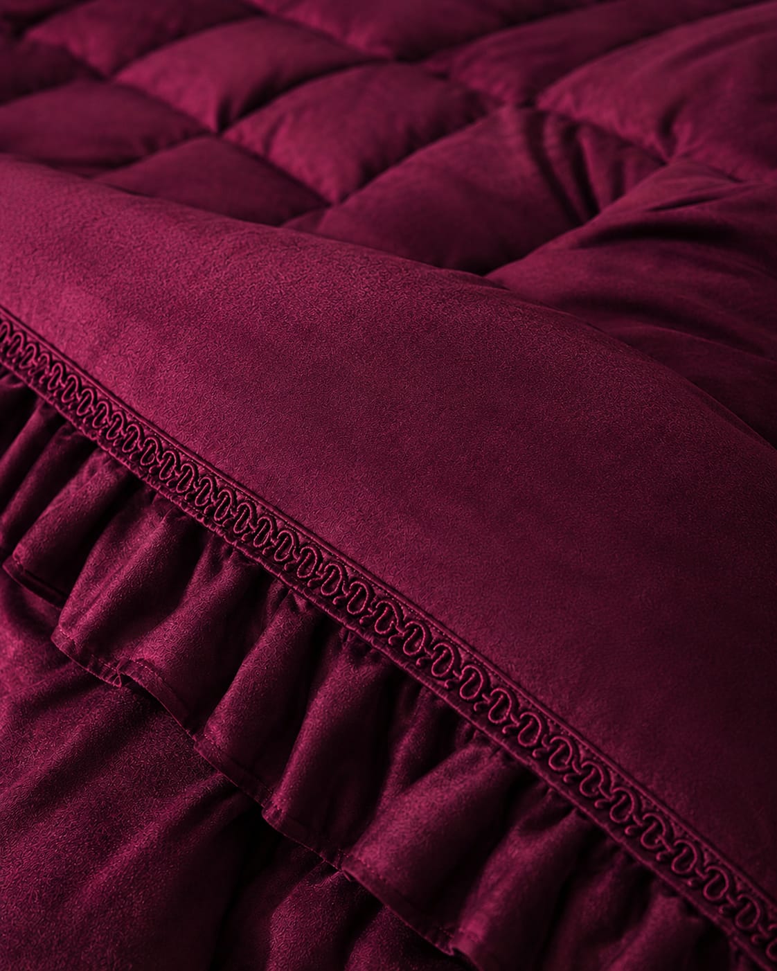 Emboss Velvet Razai Set