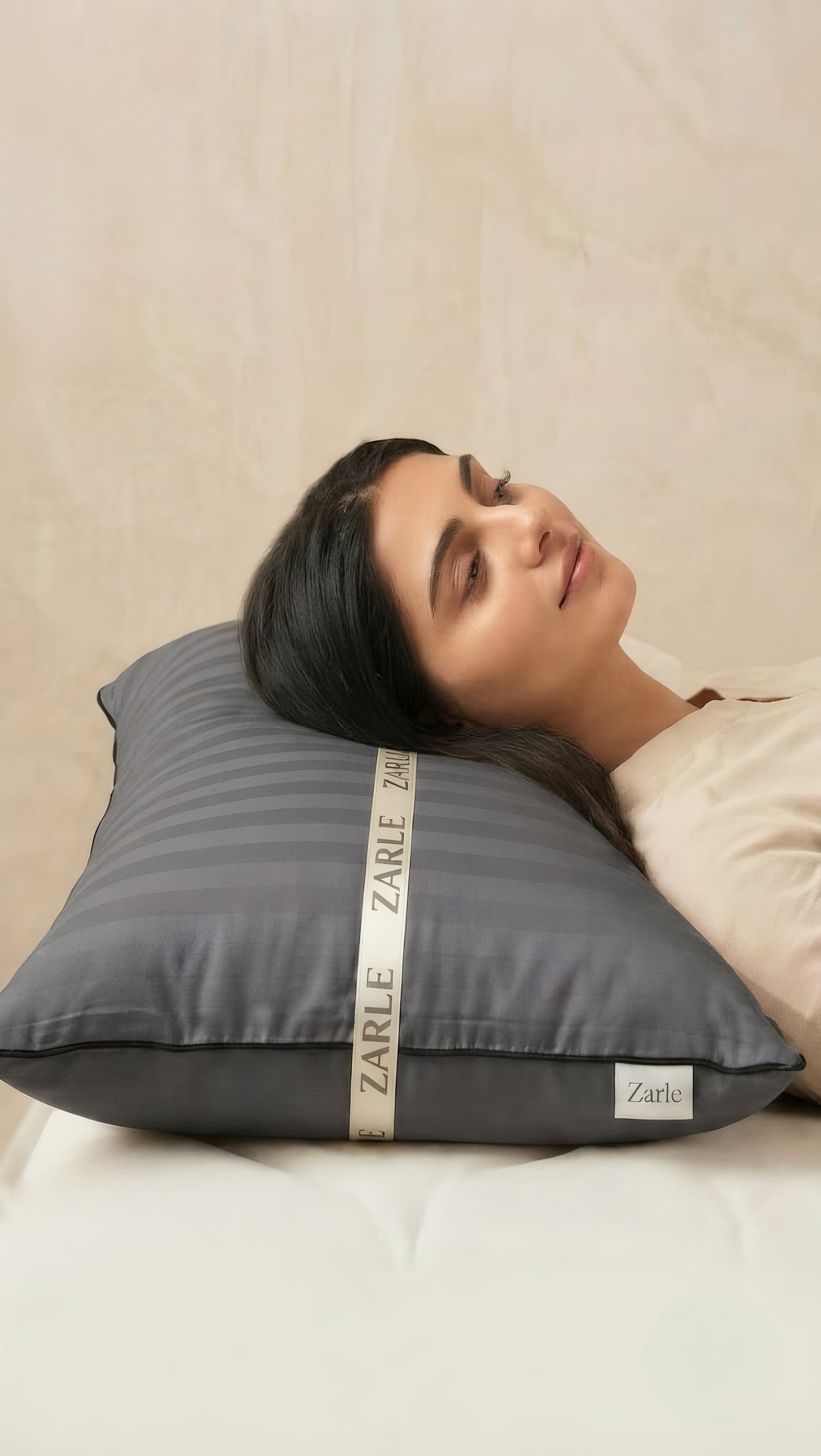 Hollow Fiber Filled Single Pillow – Hotel Quality