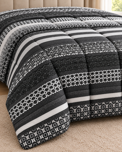 Black Geometric Printed Heavy Razai – 1 Piece