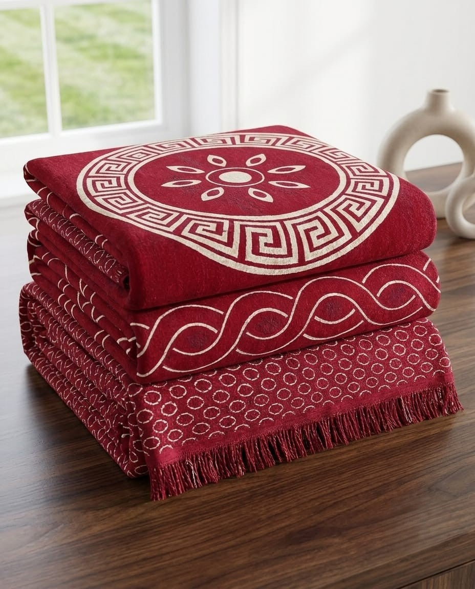 Velvet Bedsheet Set – 5 Piece