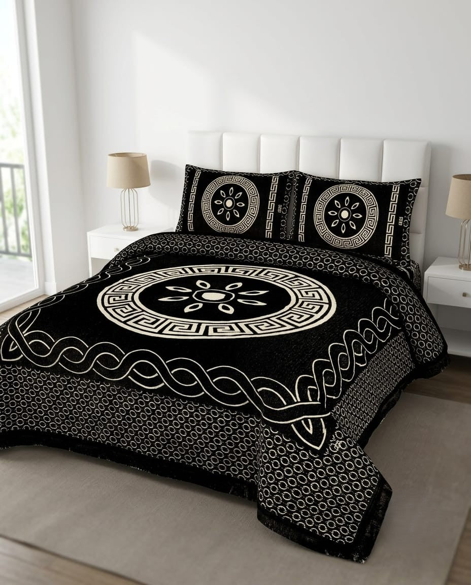 Velvet Bedsheet Set – 5 Piece