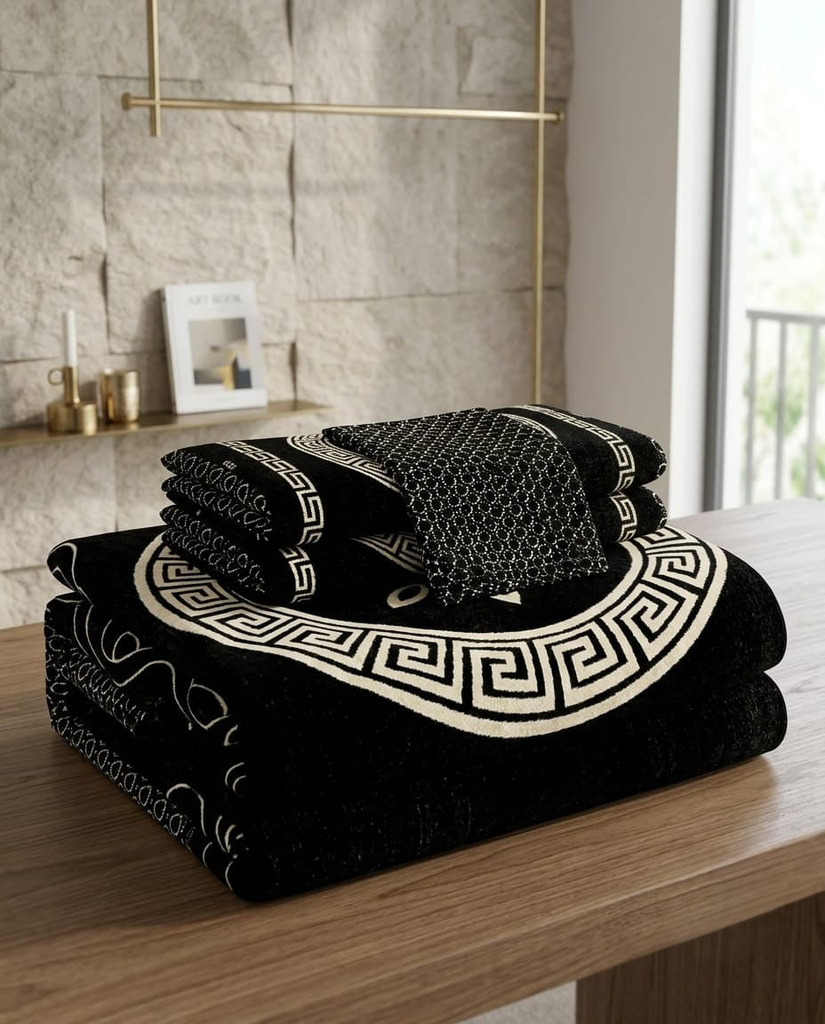 Velvet Bedsheet Set – 5 Piece