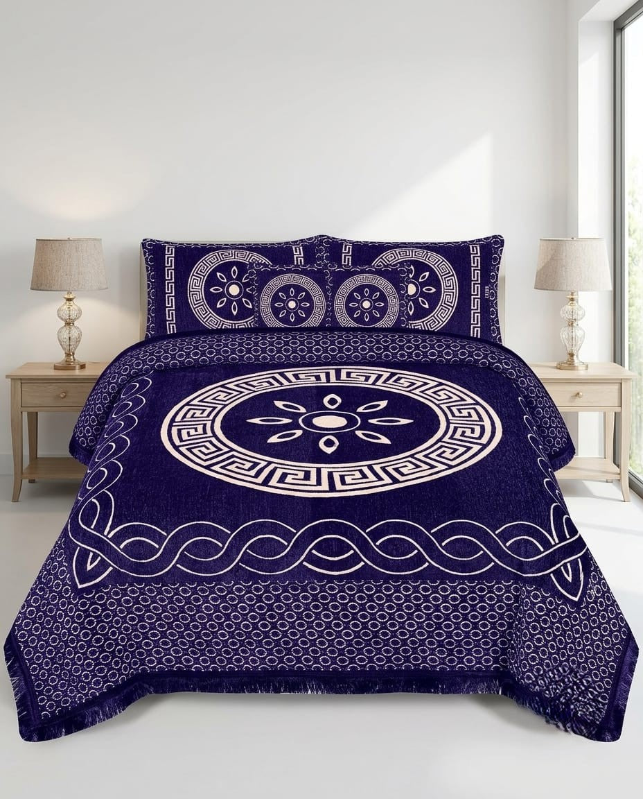 Velvet Bedsheet Set – 5 Piece