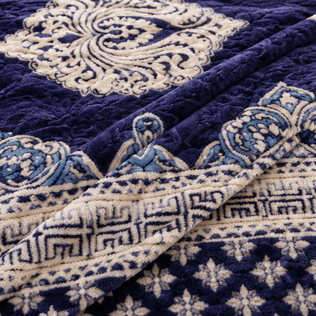 Cloudy AC Fleece Blanket Navy Blue - Zarle